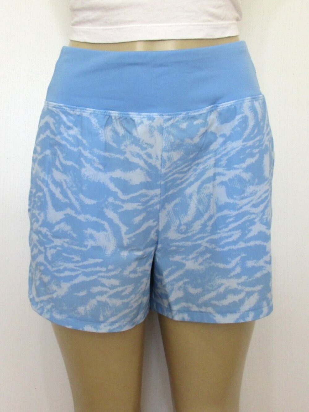 New UNDER ARMOUR Active Short Size Large Blue/White Loose Fit Storm